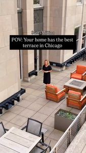 Instagram post by @emilysachswong