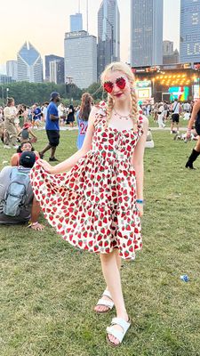 Instagram post by @ellesydney_