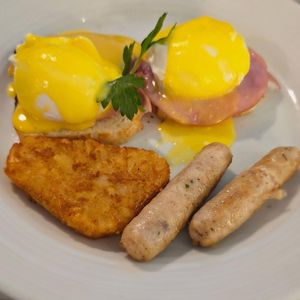 Instagram post by @thehangrypaleo