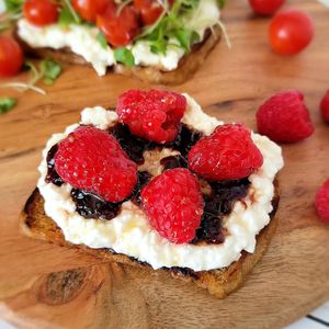 Instagram post by @thehangrypaleo