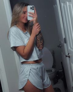 Instagram post by @brookejunkins