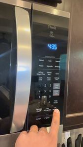 Instagram post by @relloh