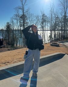 Instagram post by @ily.adri_