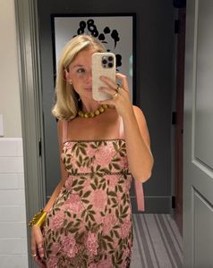 Instagram post by @meredithwyche