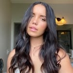 @chenoavale Instagram Profile