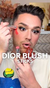 Instagram post by @mrjohnnyross