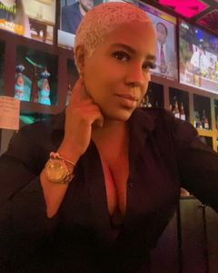 Instagram post by @badassdeedee