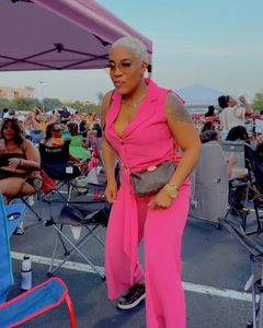 Instagram post by @badassdeedee