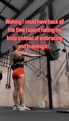 Instagram post by @missalyssamurray