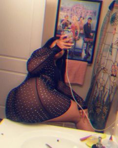 Instagram post by @kimyannav_