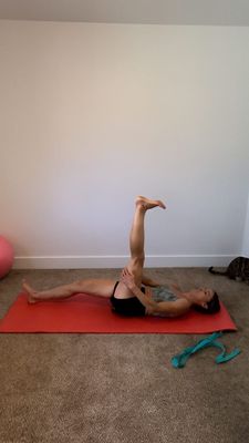 Instagram post by @leahdanarosenfeld