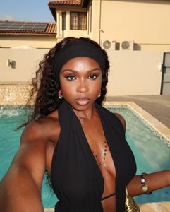 Instagram post by @mariahdeola