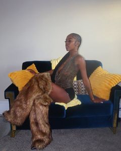 Instagram post by @belike.ariana