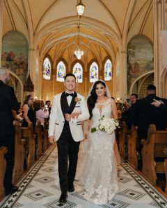 Instagram post by @camiherreraxo