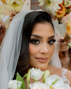 Instagram post by @camiherreraxo