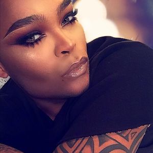 Instagram post by @beauty_frenzy