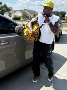 Instagram post by @twincharlo