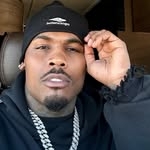 @twincharlo Instagram Profile