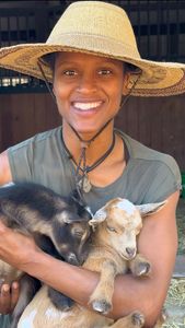 Instagram post by @zoyayaseka