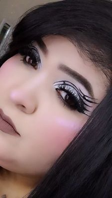 Instagram post by @beautyplaybyerika