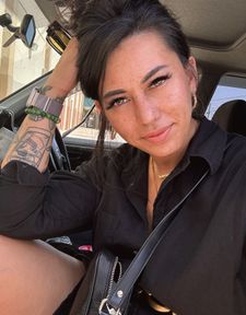 Instagram post by @drinkingwithdom