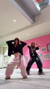 Instagram post by @karinaavx__