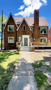 Instagram post by @jaybuysdetroit