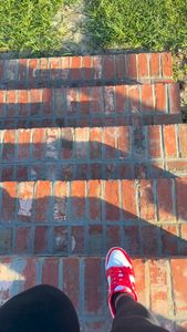 Instagram post by @strandssofbeauty