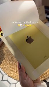 Instagram post by @papernroses