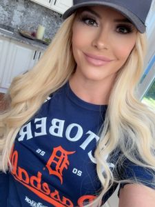 Instagram post by @amyandrewsfox2news