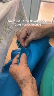 Instagram post by @lilibritosa