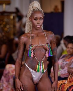 Instagram post by @rihthegirl