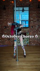 Instagram post by @jojoxfox