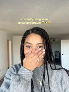 Instagram post by @zaravelez_