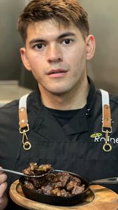 Instagram post by @realandrecasper