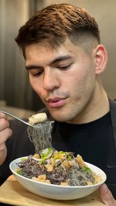 Instagram post by @realandrecasper