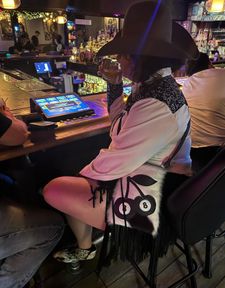 Instagram post by @thehannahbates