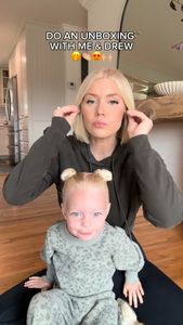 Instagram post by @oakleyannj_