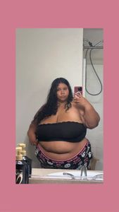 Instagram post by @auni_shauni