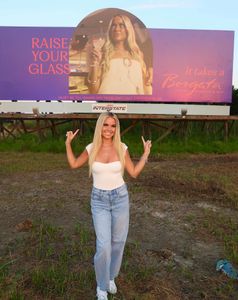 Instagram post by @brookekellly