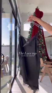 Instagram post by @spanglishfashion