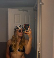 Instagram post by @baileyandison