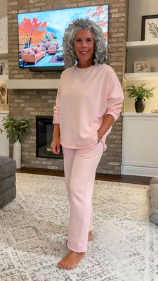 Instagram post by @welcometomycurls