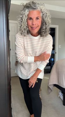 Instagram post by @welcometomycurls