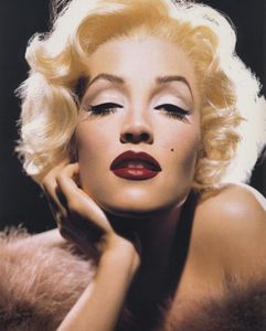 Instagram post by @troysurratt