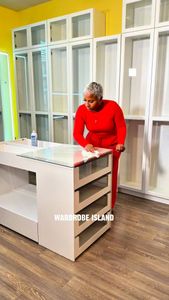 Instagram post by @thetarahshow