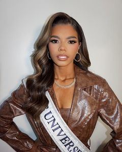 Instagram post by @beautybyxiomara