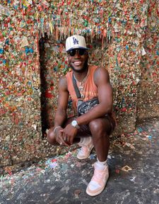 Instagram post by @_jeronhazel