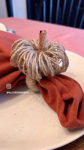 Instagram post by @palletdecorandmore