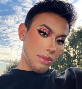 Instagram post by @rogermuru